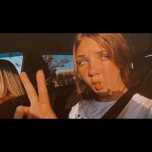 Meet your Posher, Ava